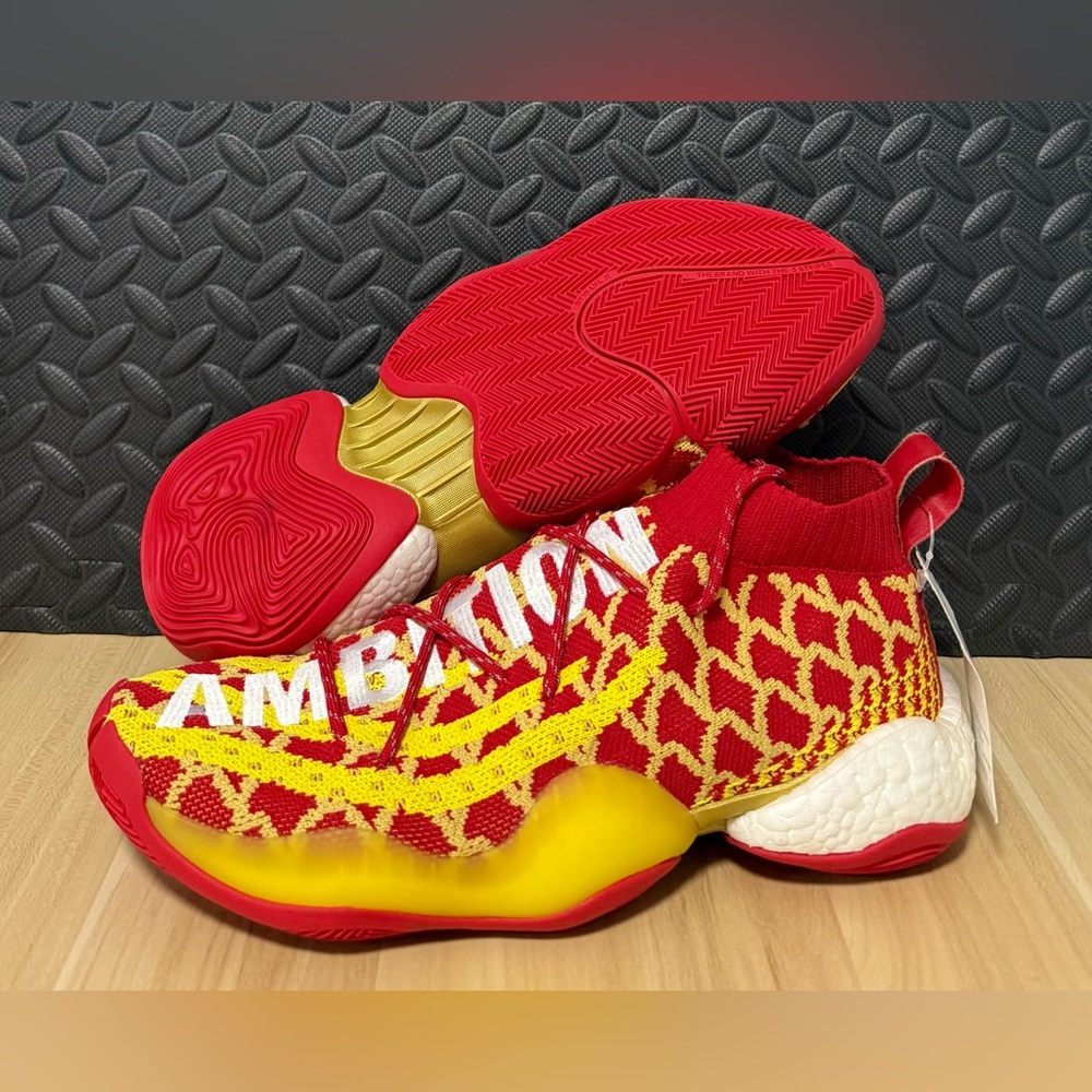 adidas Pharrell x Crazy BYW Chinese New Year CNY Red EE8688 Mens Size 9.5